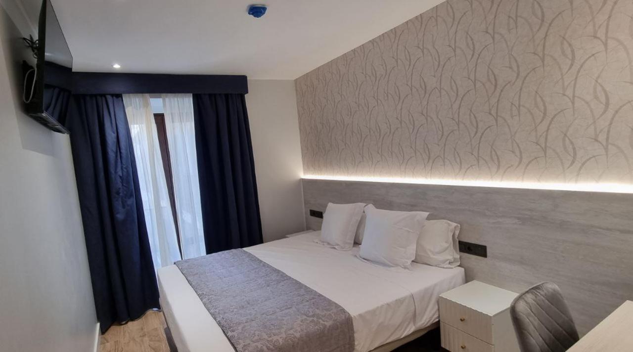 Ch La Petite Maison - Boutique - Guest house *